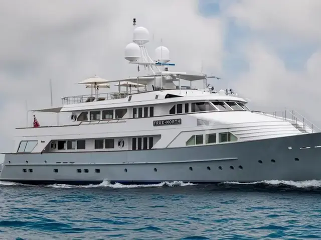 Feadship 143