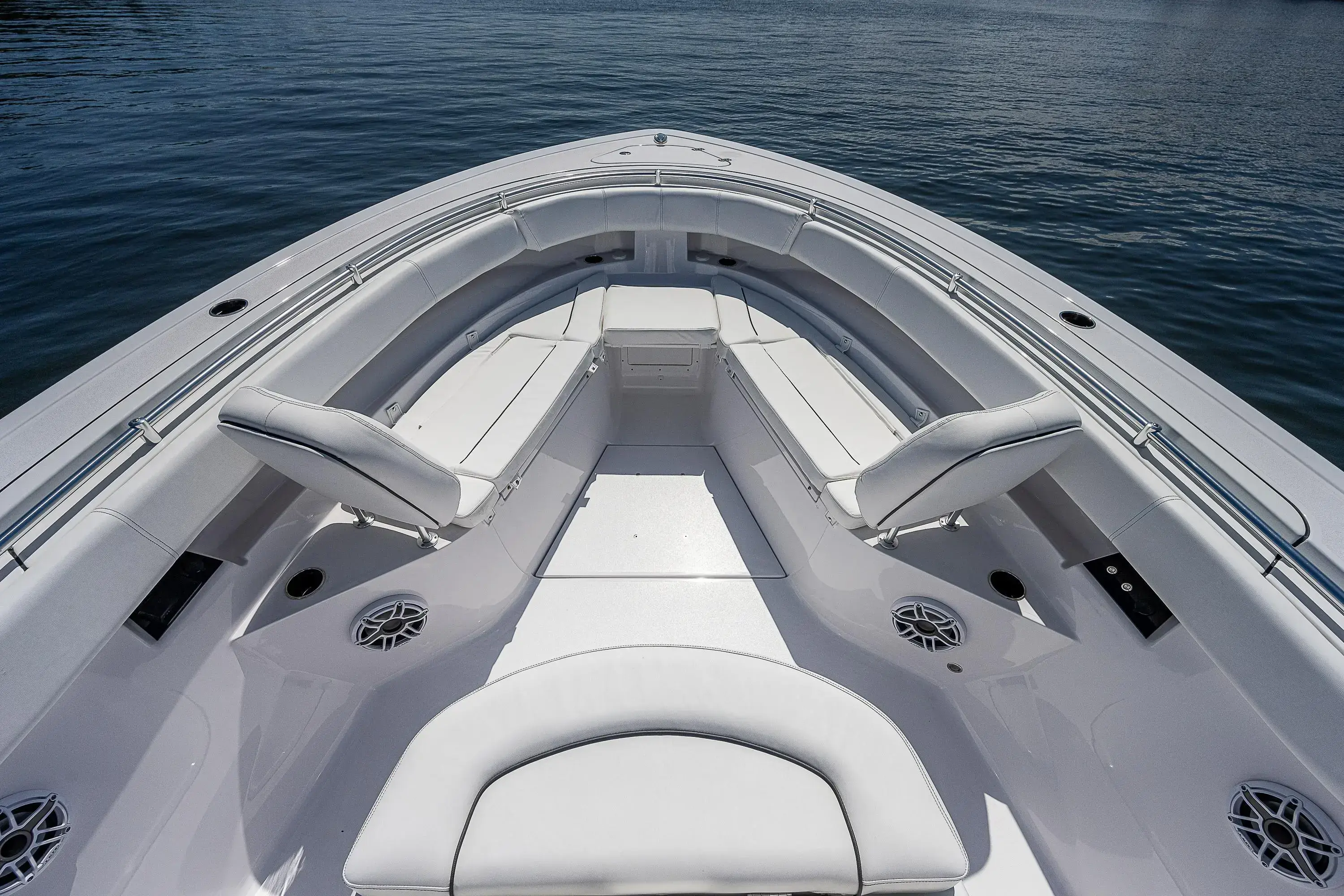 2023 Sportsman open 352 center console