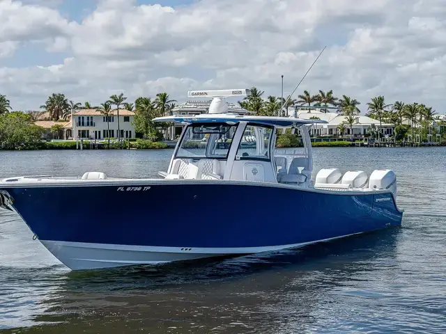 Sportsman Open 352 Center Console