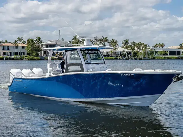 Sportsman Open 352 Center Console