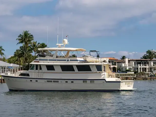 Hatteras 72 Motor Yacht