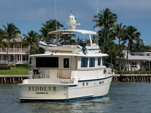 Hatteras 72 Motor Yacht