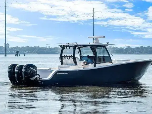 Sportsman Open 352 Center Console