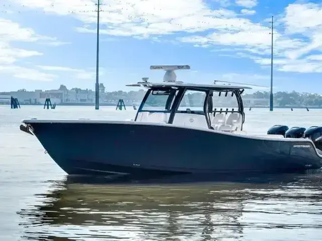 Sportsman Open 352 Center Console