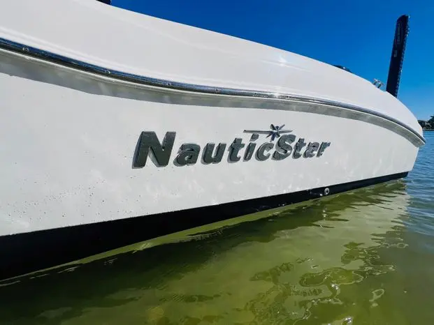 2020 Nauticstar 251 hybrid