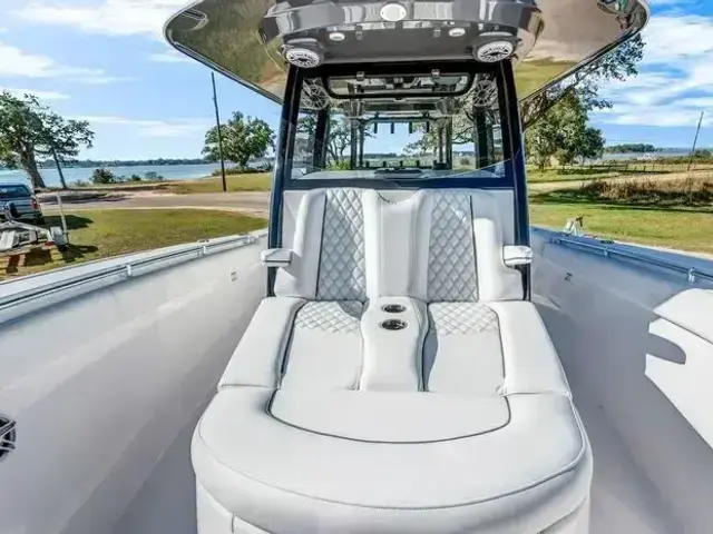 Sportsman Open 352 Center Console