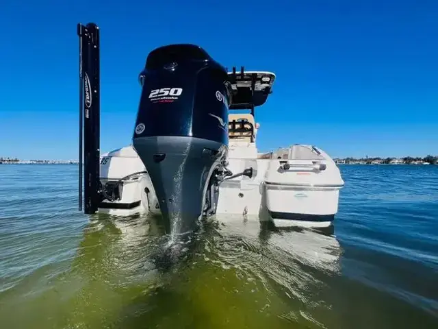 Nauticstar 251 Hybrid