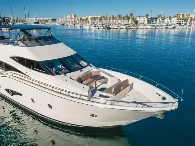 Marquis 72' FlyBridge