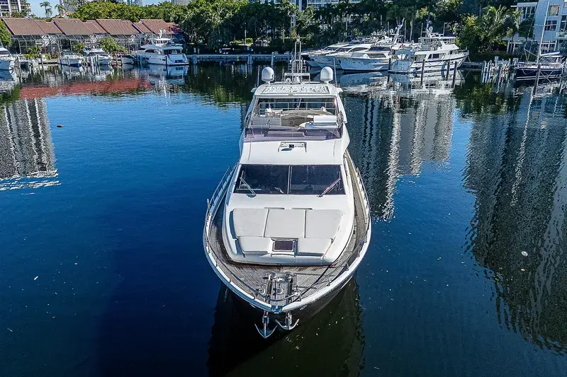 2009 Ferretti 780