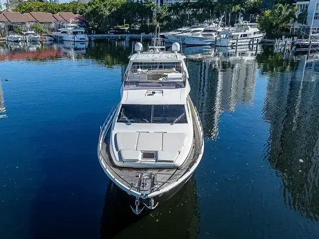 Ferretti Yachts 780