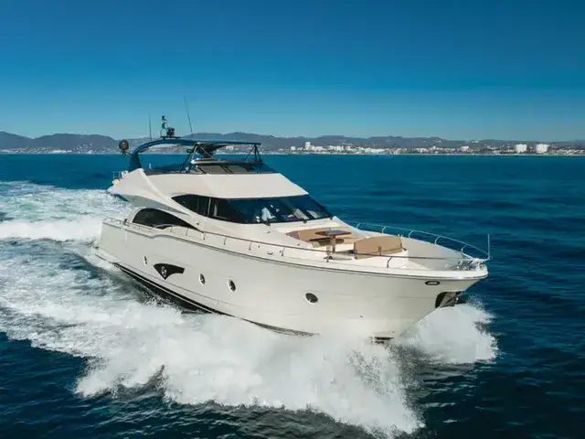 Marquis 72' FlyBridge