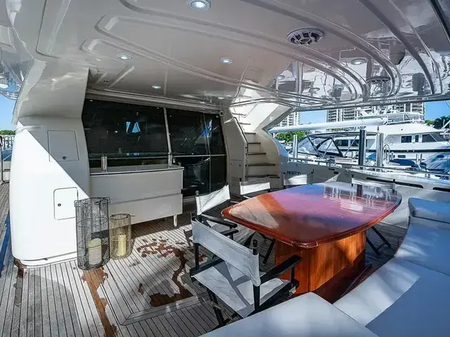 Ferretti Yachts 780