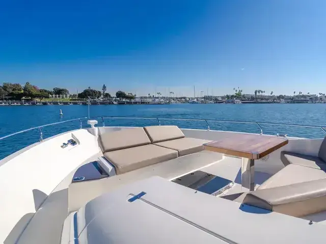 Marquis 72' FlyBridge