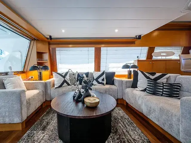 Ferretti Yachts 780