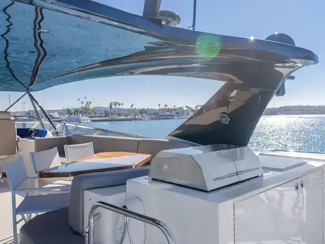 Marquis 72' FlyBridge