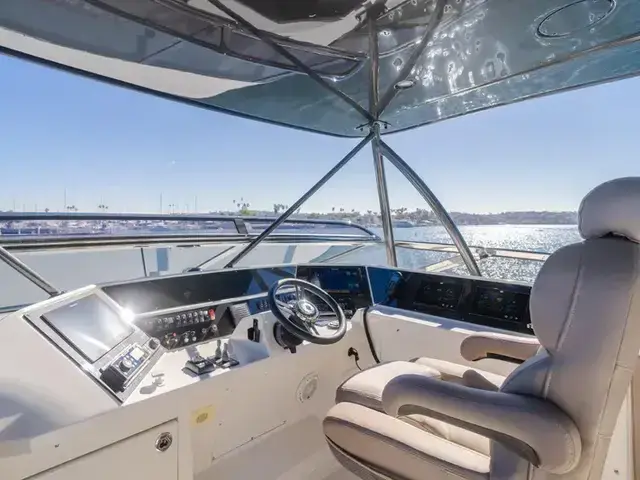 Marquis 72' FlyBridge