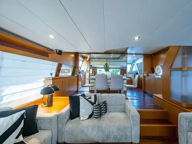 Ferretti Yachts 780