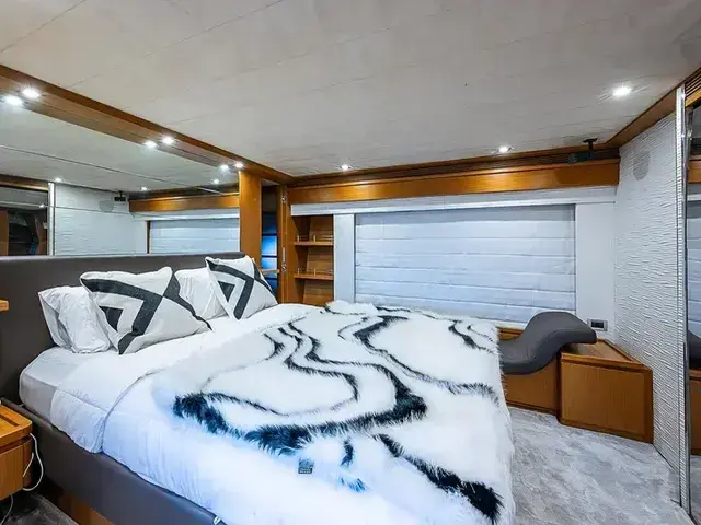 Ferretti Yachts 780