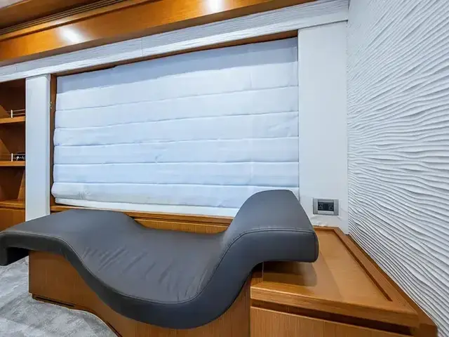 Ferretti Yachts 780