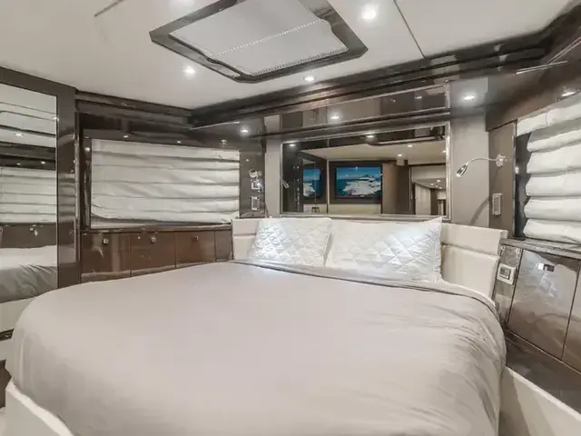 Marquis 72' FlyBridge