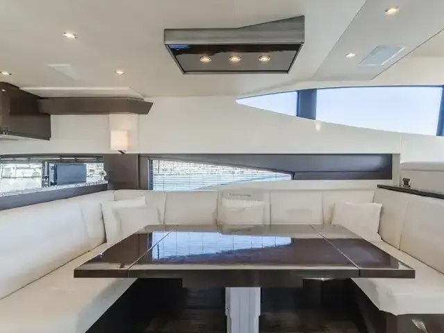 Marquis 72' FlyBridge