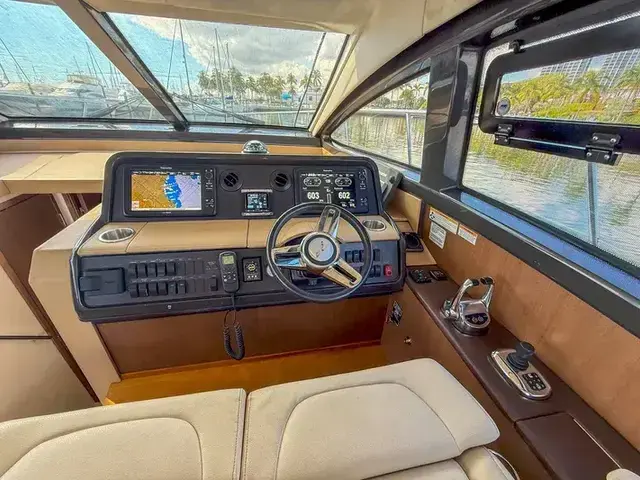 Sea Ray 40