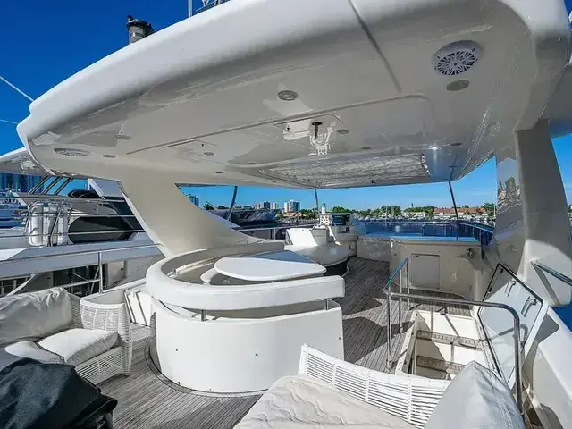 Ferretti Yachts 780