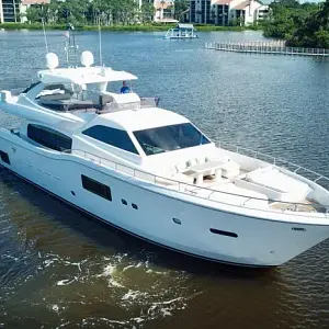 2010 Ferretti Yachts 840 Altura