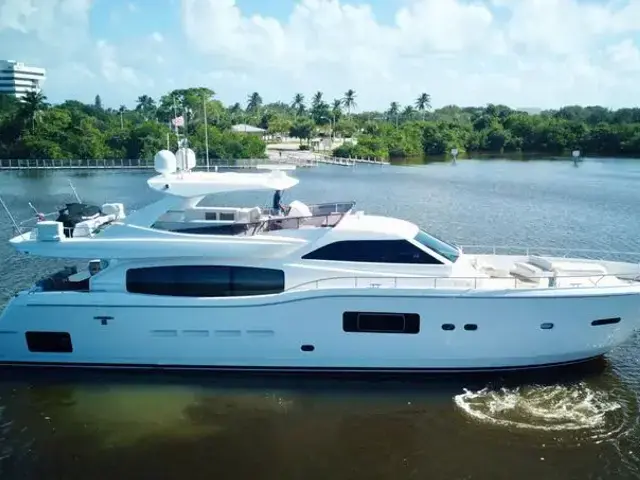 Ferretti Yachts 840 Altura