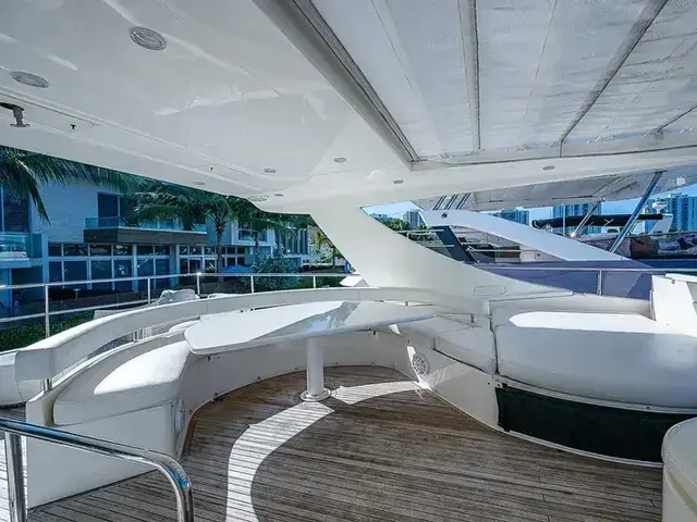 Ferretti Yachts 780