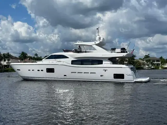 Ferretti Yachts 840 Altura