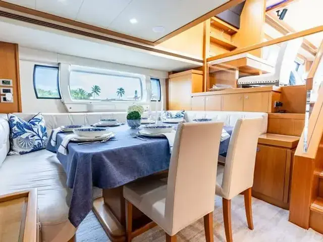 Ferretti Yachts 840 Altura