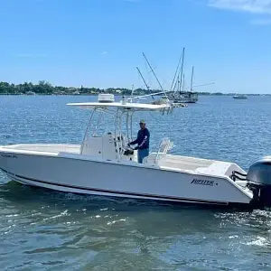 2011 Jupiter 26 FS Center Console