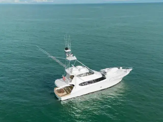 Hatteras 77