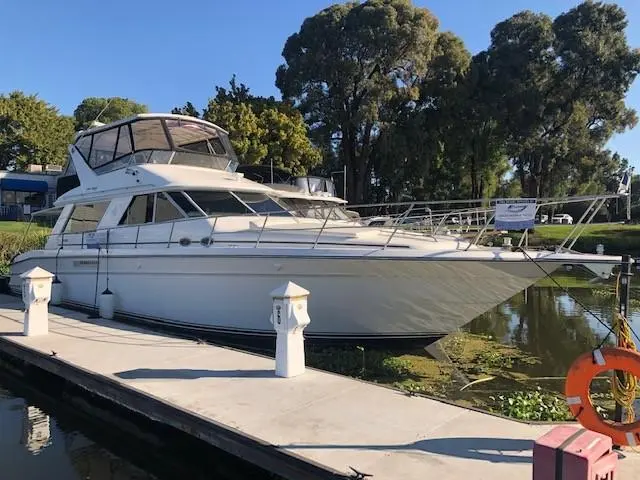 1997 Sea Ray 550 sedan bridge