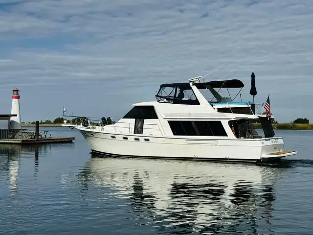 Bayliner 4788 Pilothouse Motor Yacht