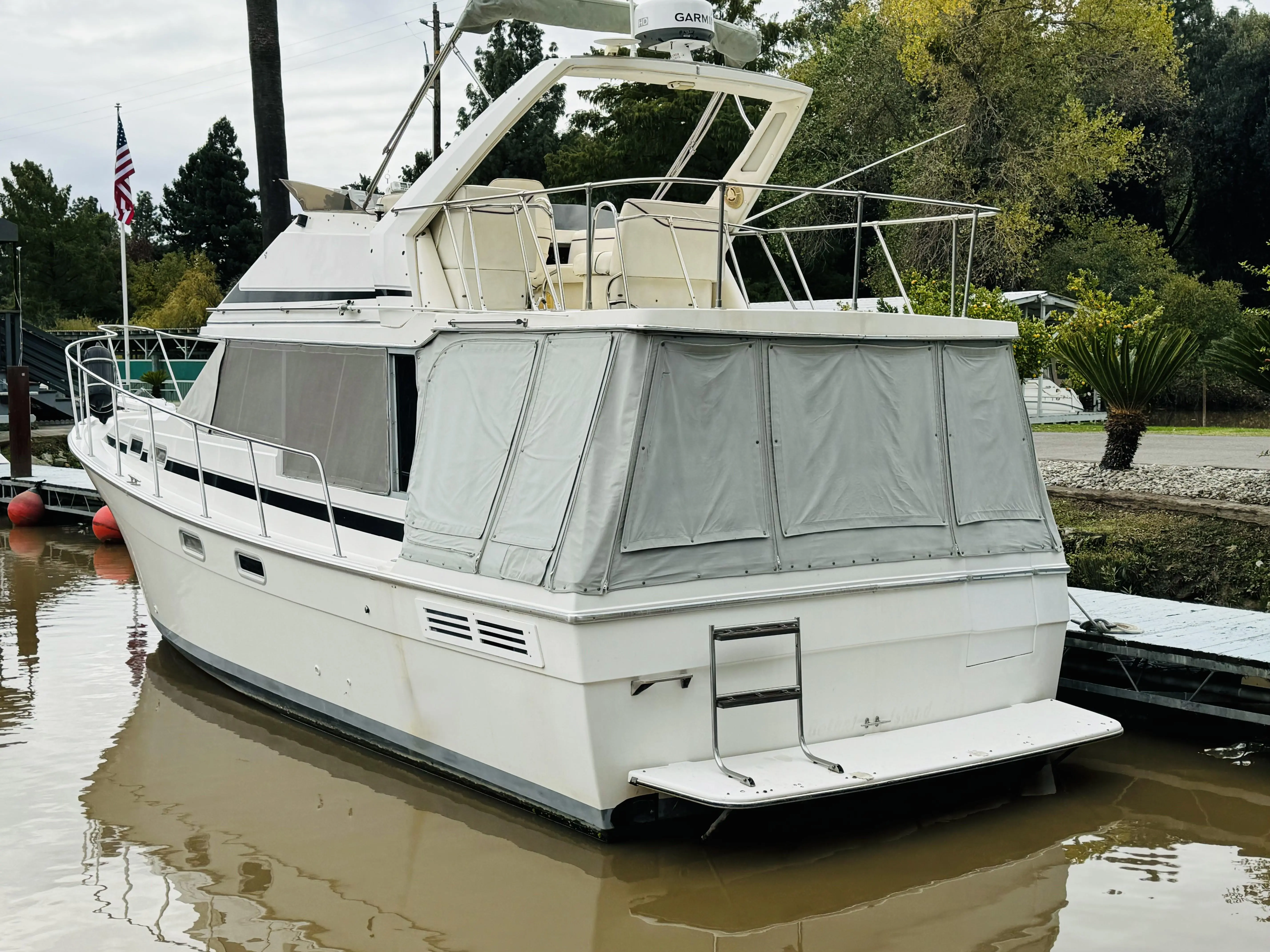 1989 Bayliner 3288 motoryacht