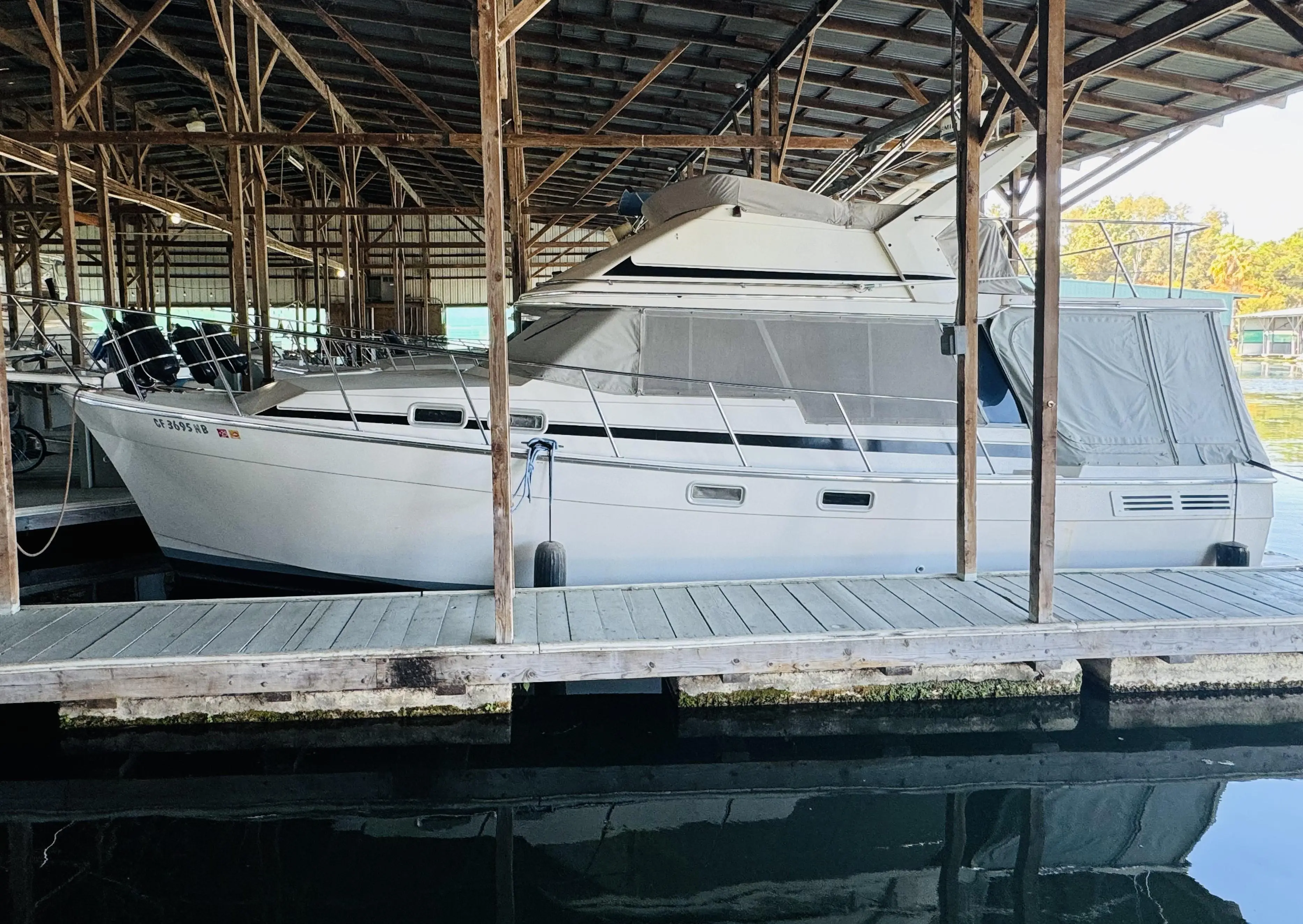 1989 Bayliner 3288 motoryacht