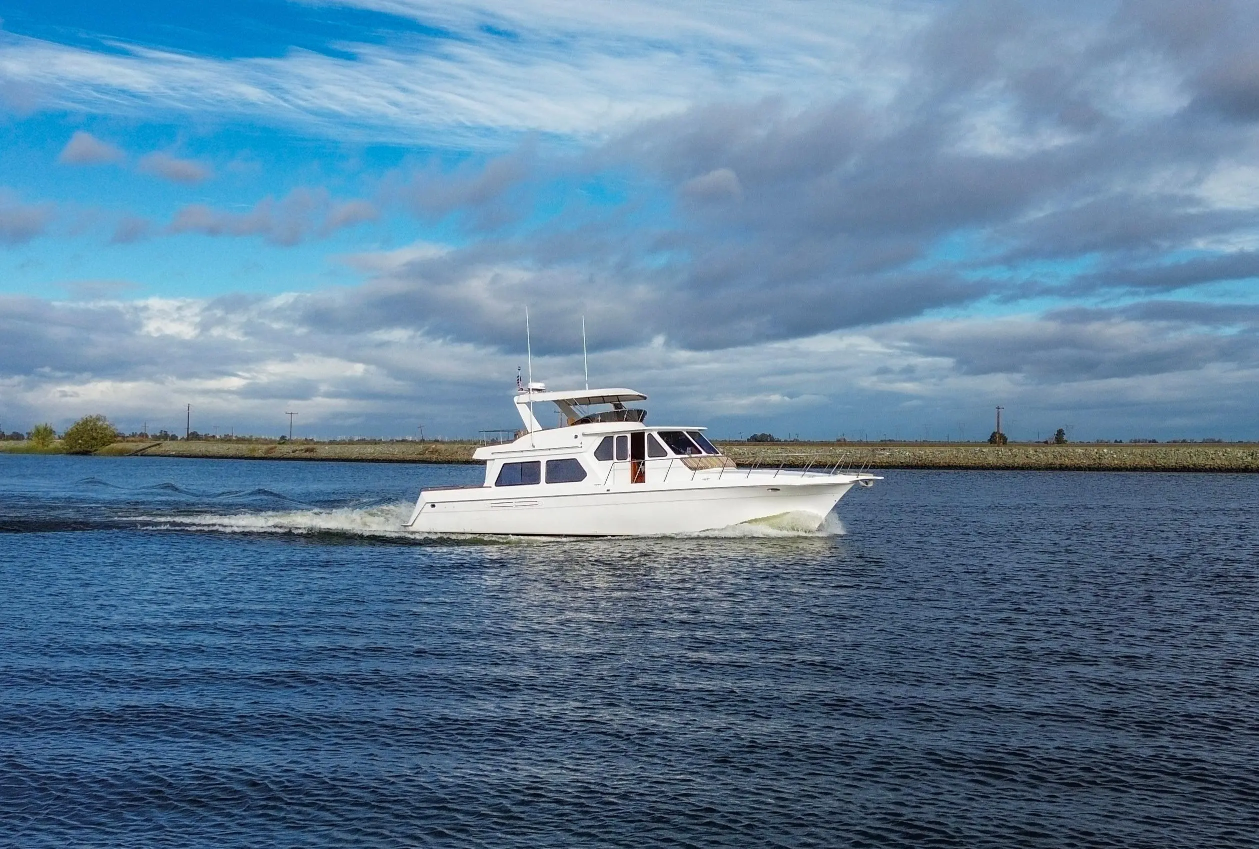 2001 Navigator 56 pilothouse classic