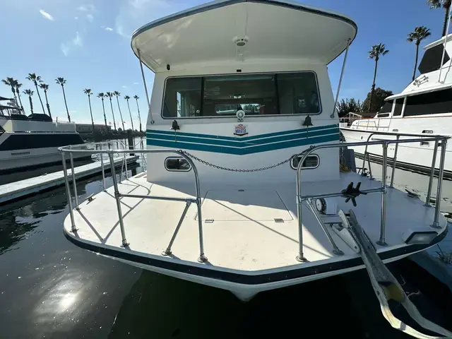 Harbor Master 47' FLYBRIDGE HOUSEBOAT