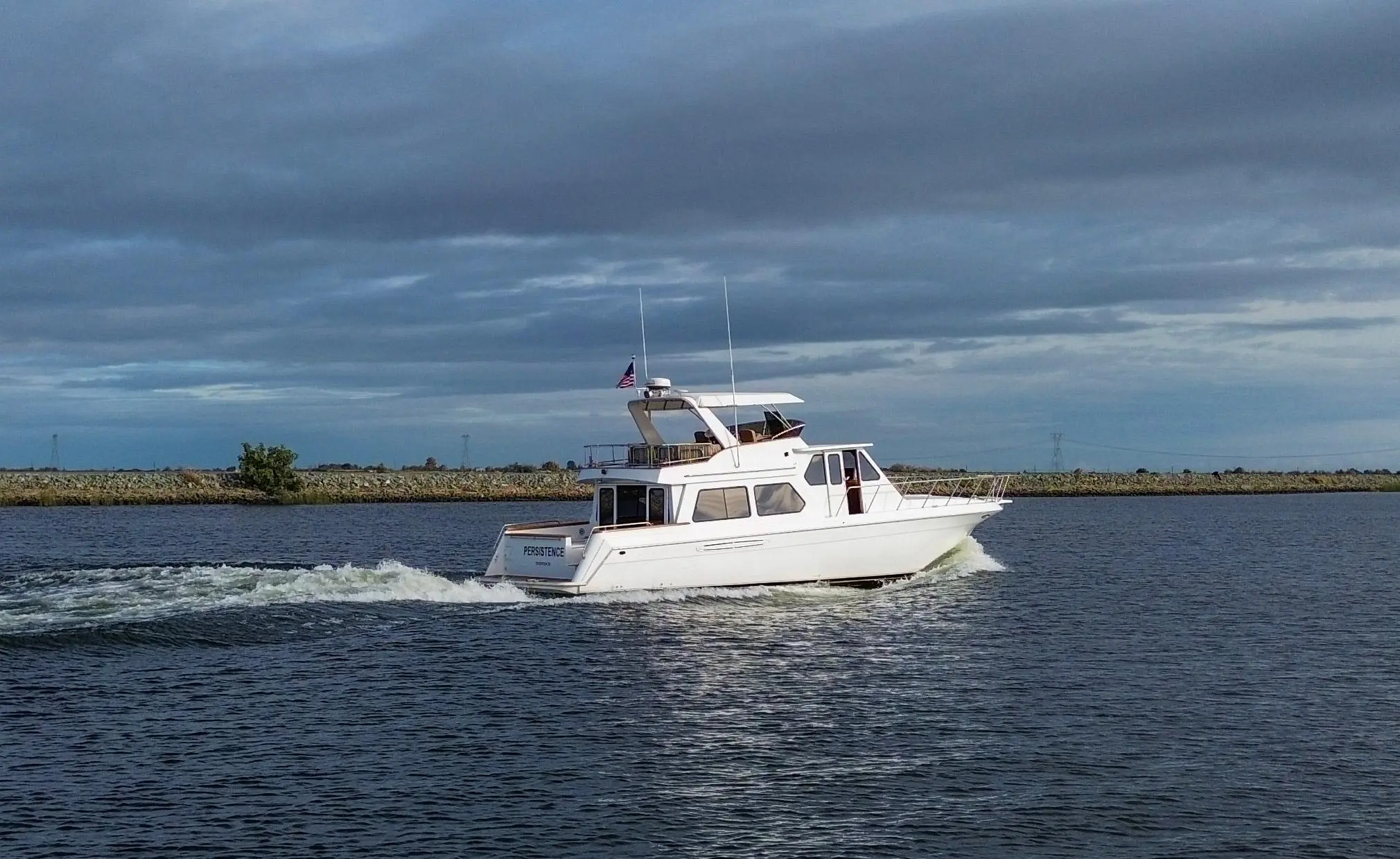 2001 Navigator 56 pilothouse classic