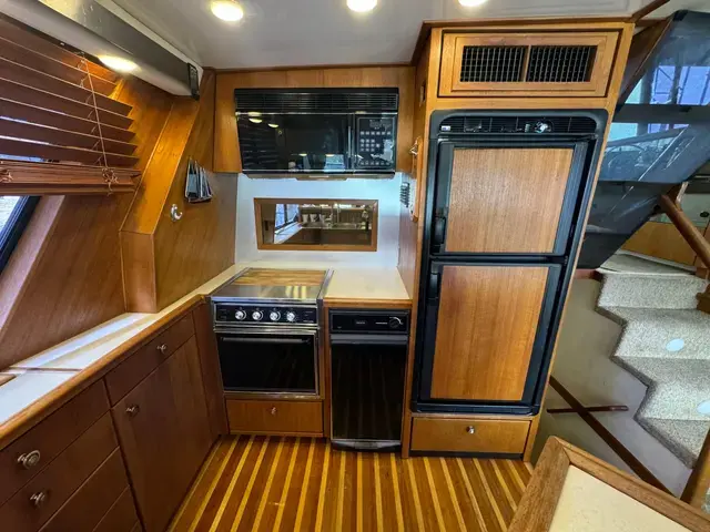 Bayliner 4788 Pilothouse Motor Yacht