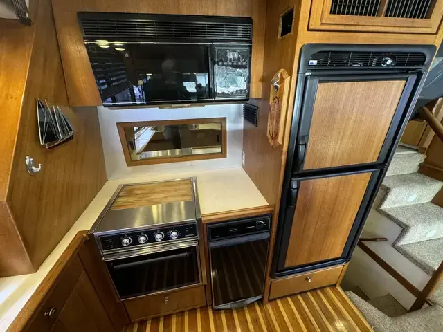 Bayliner 4788 Pilothouse Motor Yacht