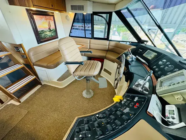 Bayliner 4788 Pilothouse Motor Yacht