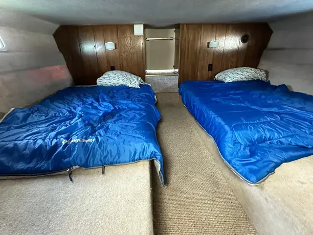 Harbor Master 47' FLYBRIDGE HOUSEBOAT