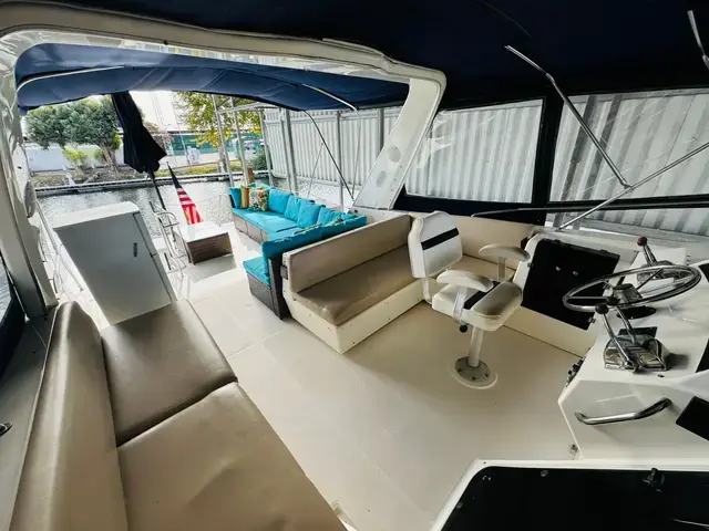 Bayliner 4788 Pilothouse Motor Yacht