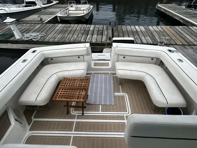 Tiara Yachts 31