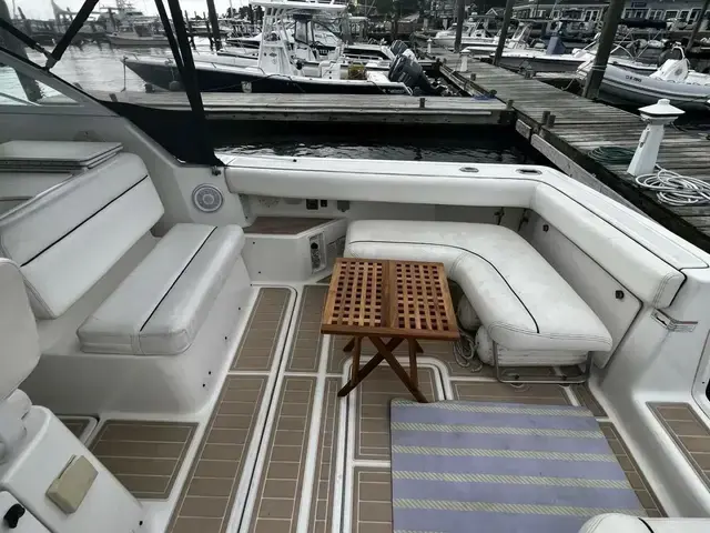 Tiara Yachts 31