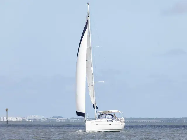 Beneteau Oceanis 43