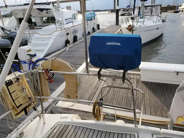 Beneteau Oceanis 43